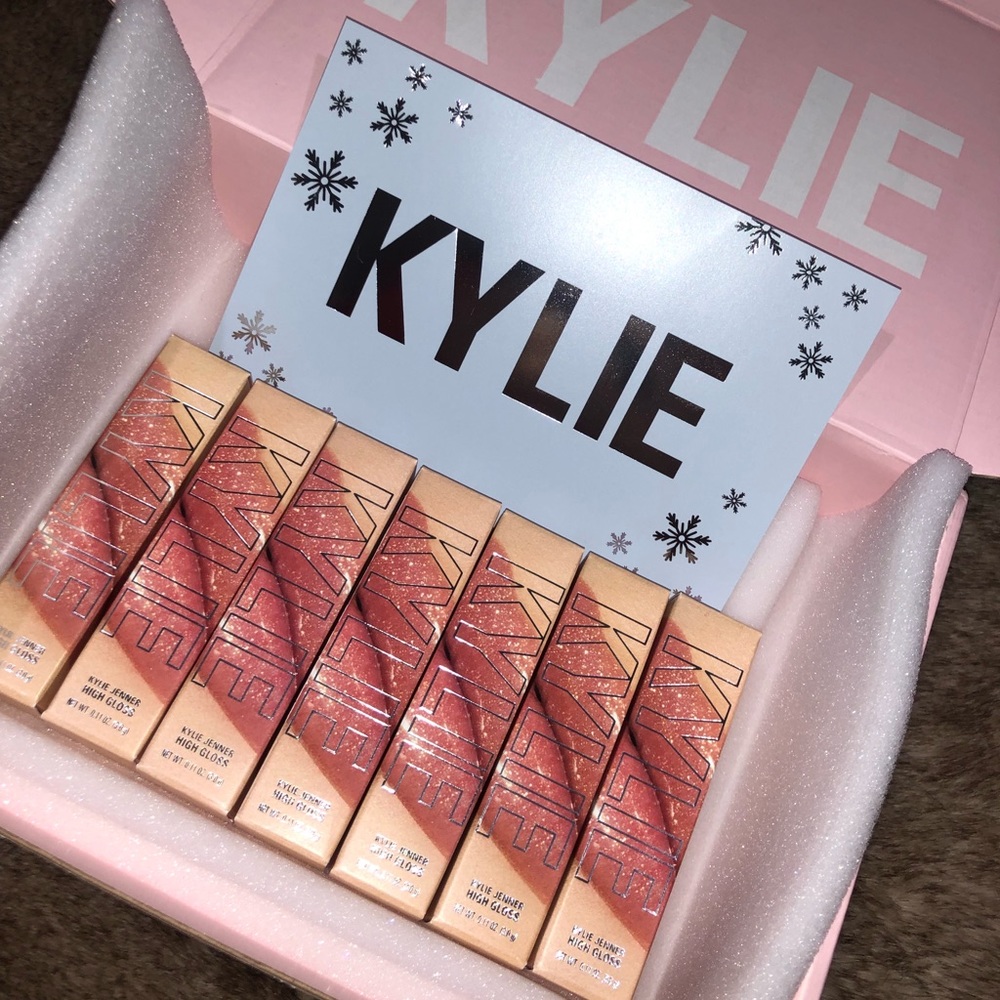 SOLD ❄️ Kylie Cosmetics 7 piece High Gloss lip set